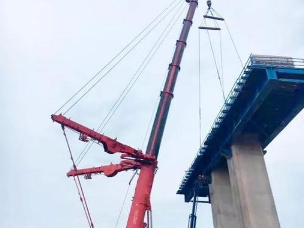 金井片区吊车租赁电话_吊车出租的两点意义